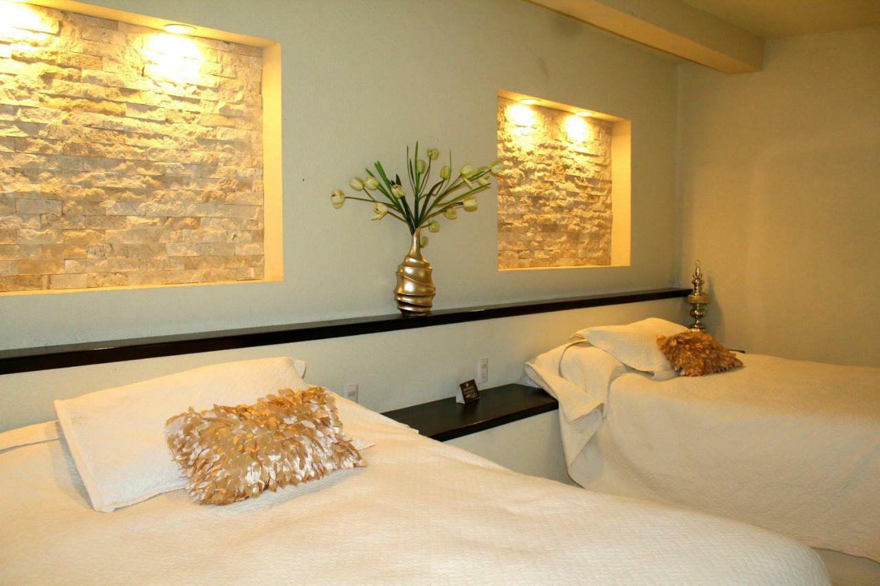 Posada Los Ahuehuetes ซาน ฮวน ตีโอตีฮัวคัน ภายนอก รูปภาพ
